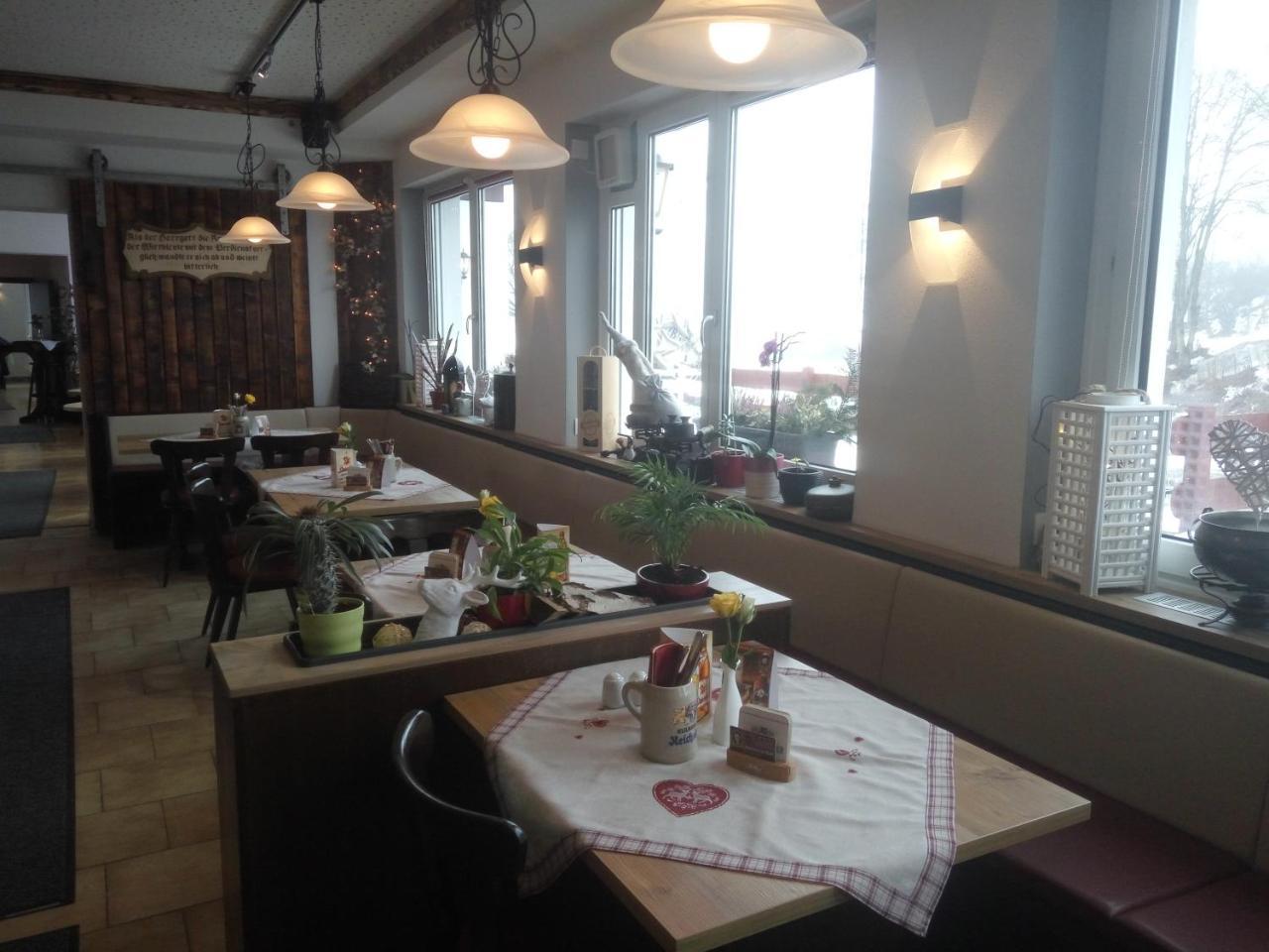Fraenkischer Hof --- Hotel In Pegnitz --- Schlabecks Fraenkischer Hof 외부 사진